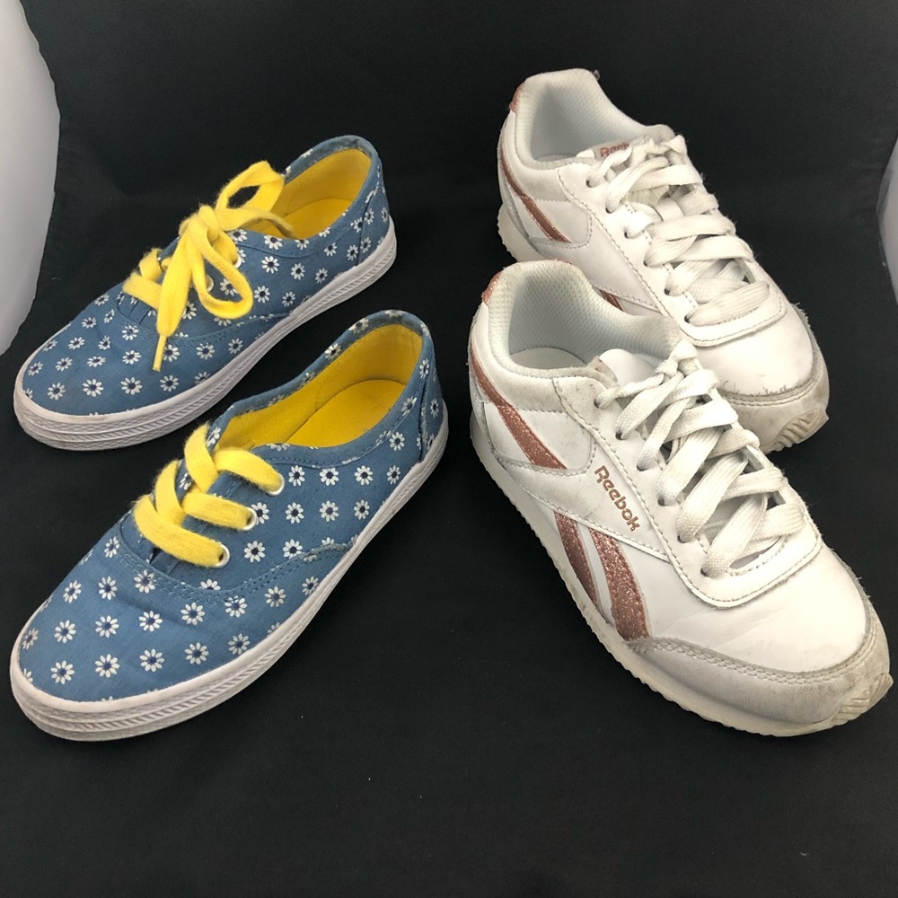 Girls size 11 EUC Reebok classic shoe bundle